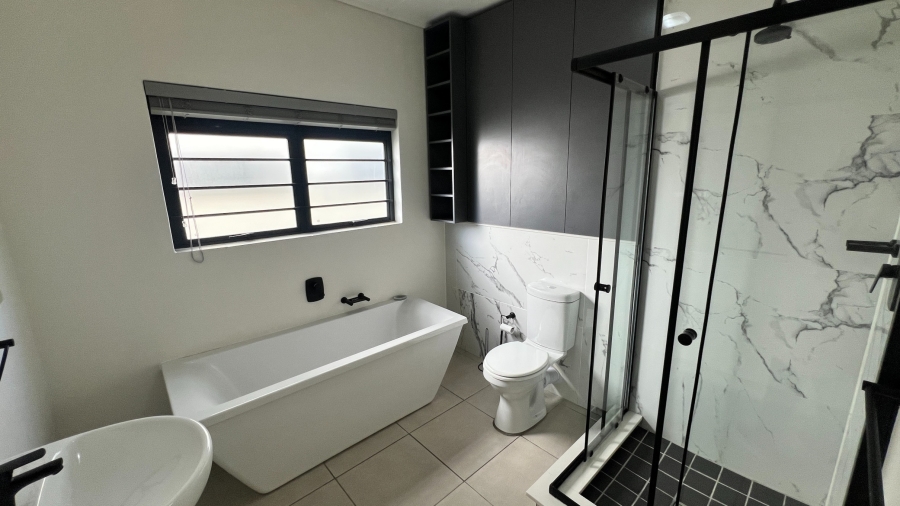 To Let 3 Bedroom Property for Rent in Sandown Western Cape
